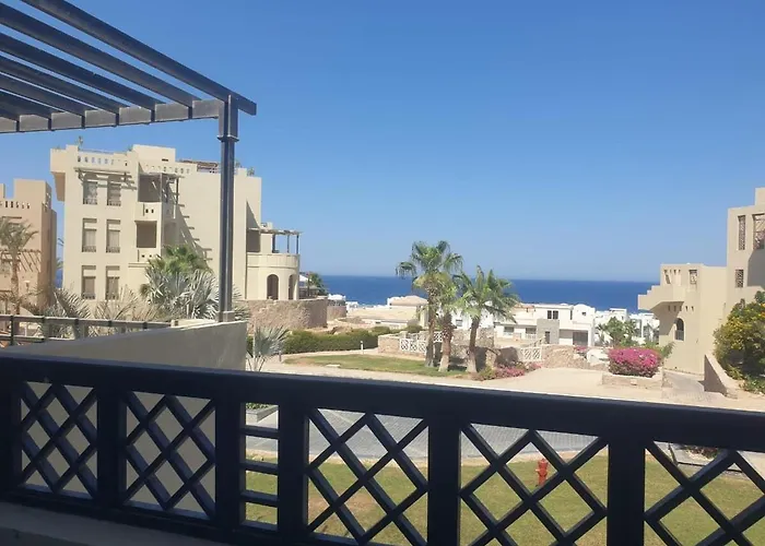 Apartment Spacious 1 Bdr Sea View