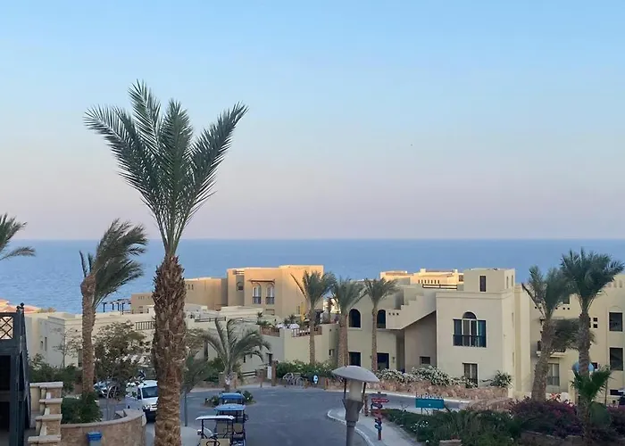 Apartment Spacious 1 Bdr Sea View